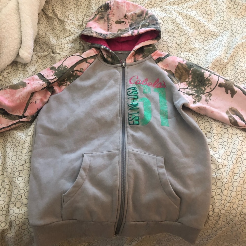 Cabelas zip up